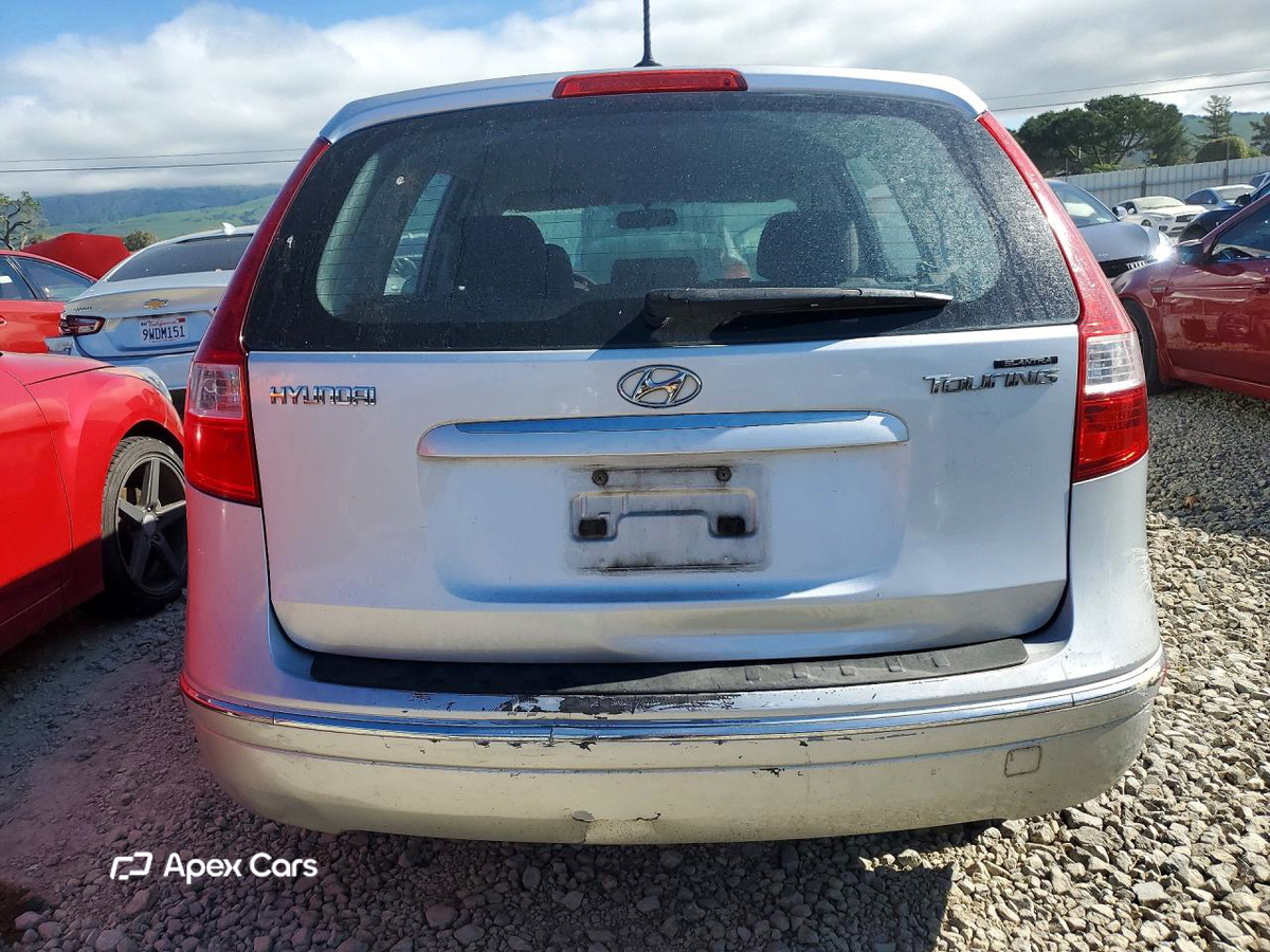 Hyundai Elantra 2011