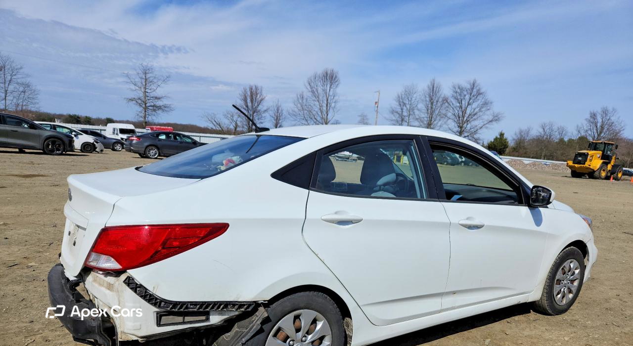Hyundai Accent 2015