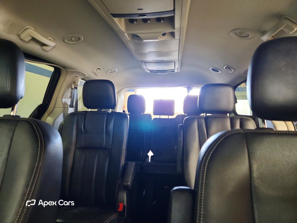 Chrysler Voyager 2013