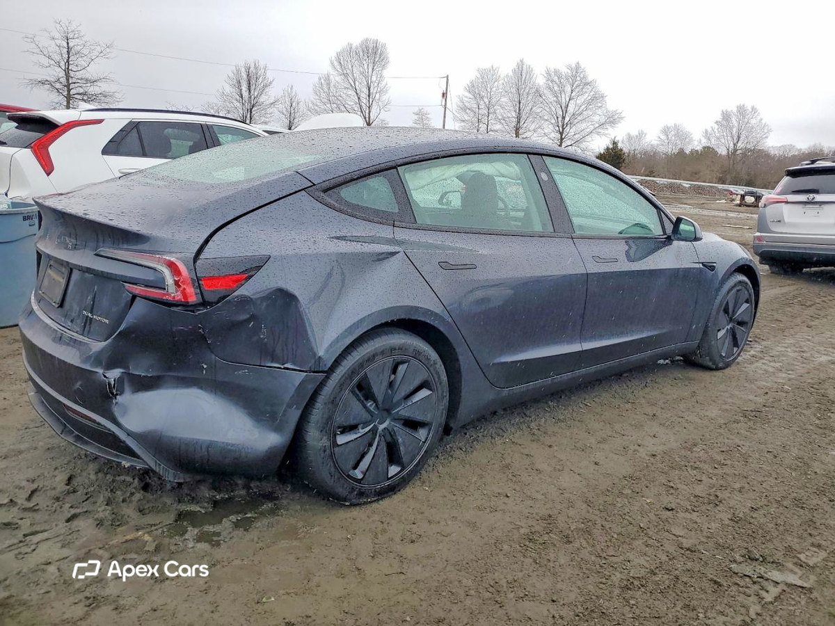 Tesla Model 3 2025