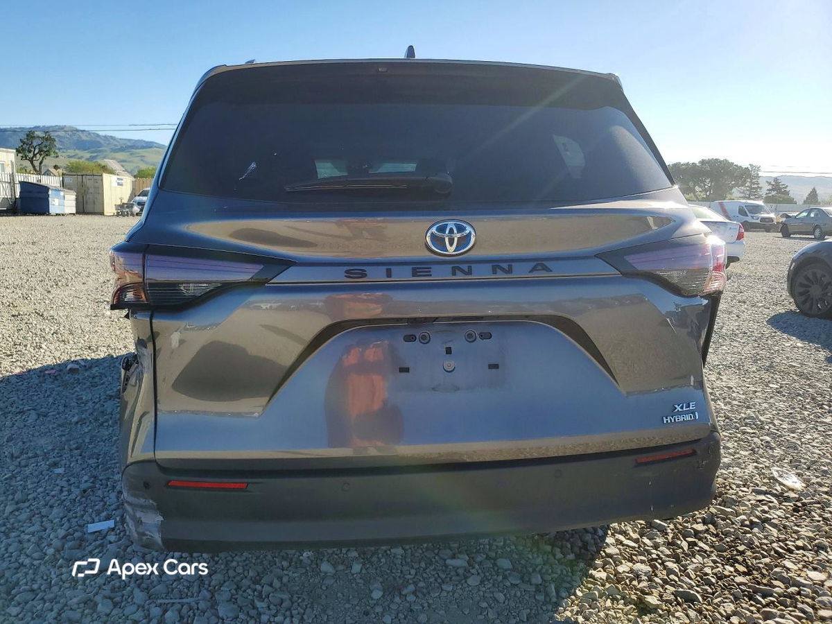 Toyota Sienna 2024