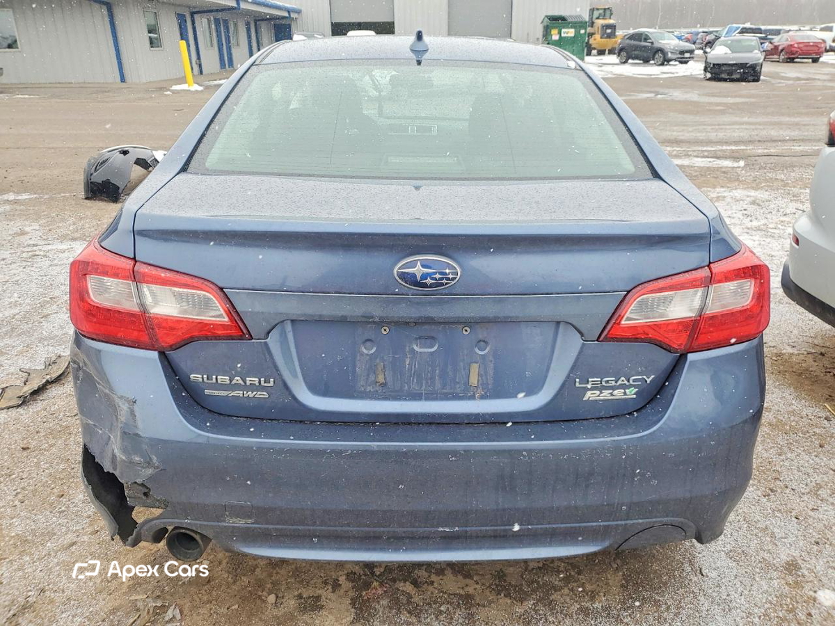 Subaru Legacy 2017