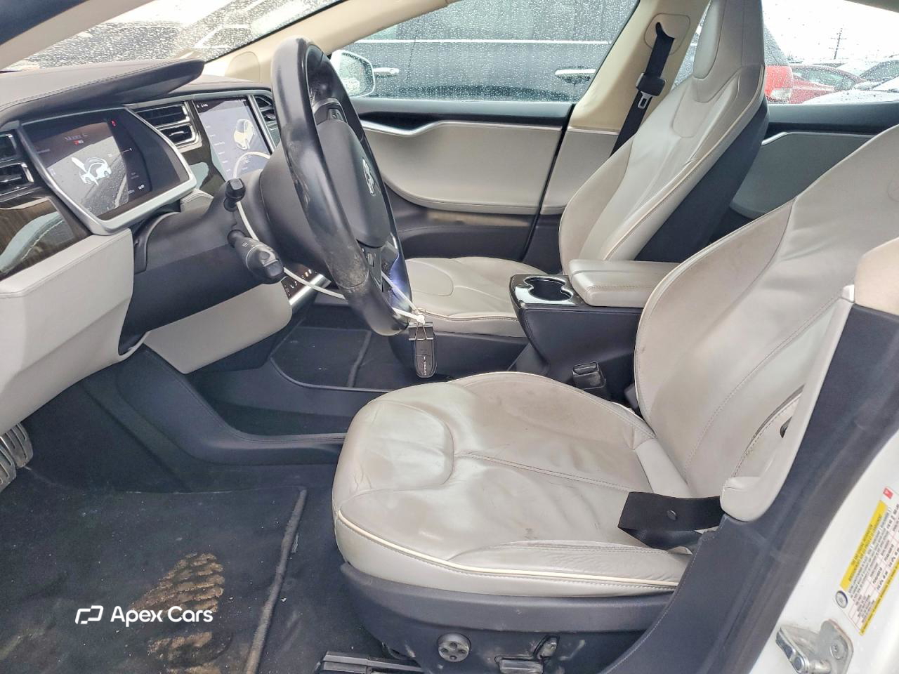 Tesla Model S 2013