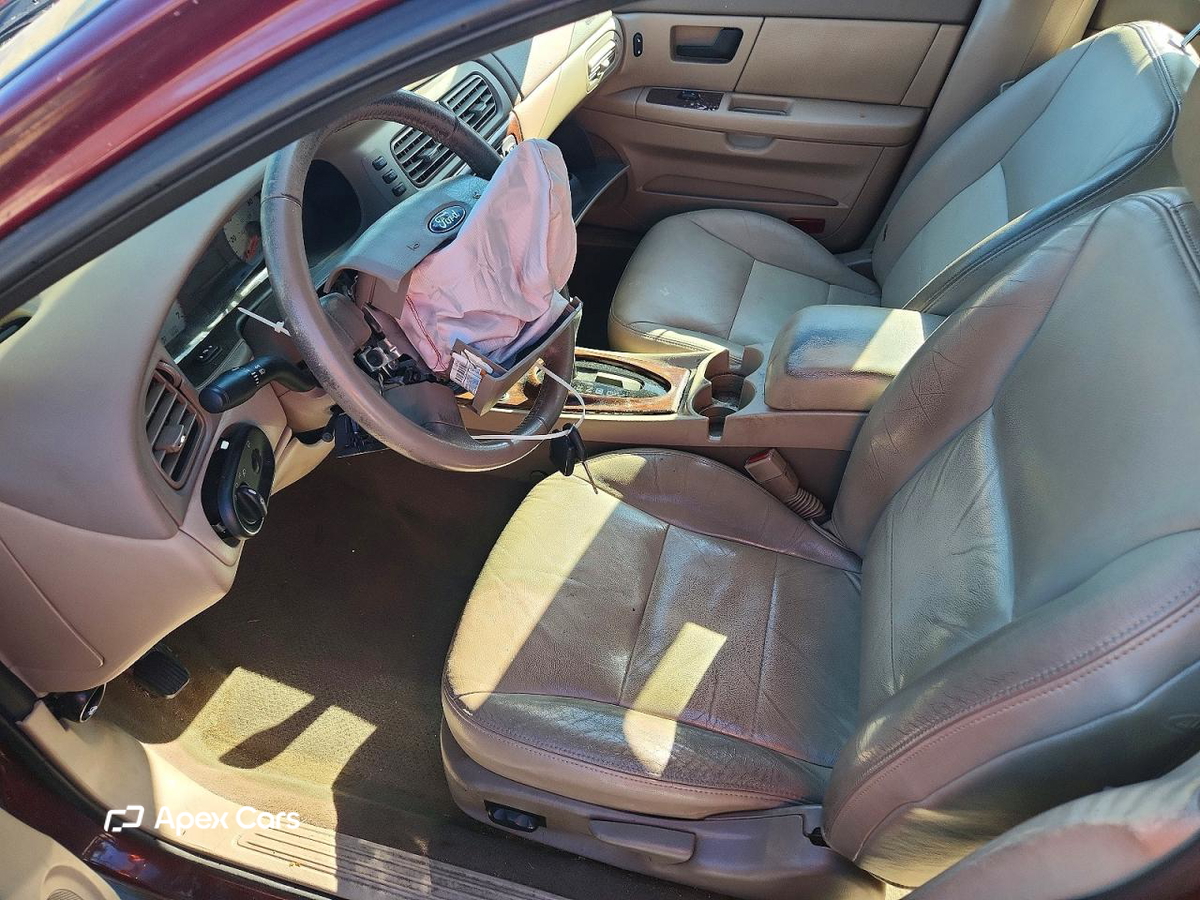 Ford Taurus 2004