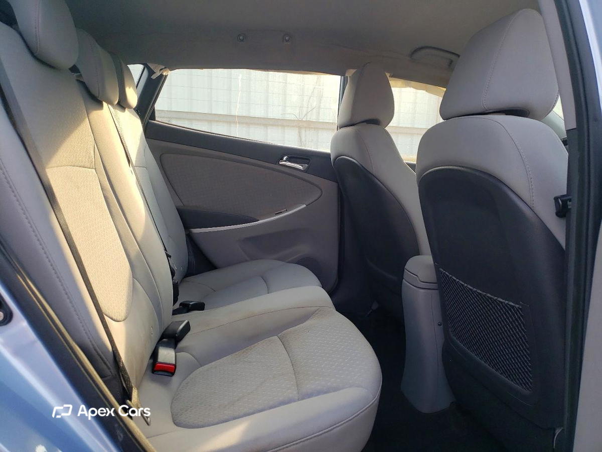 Hyundai Accent 2012
