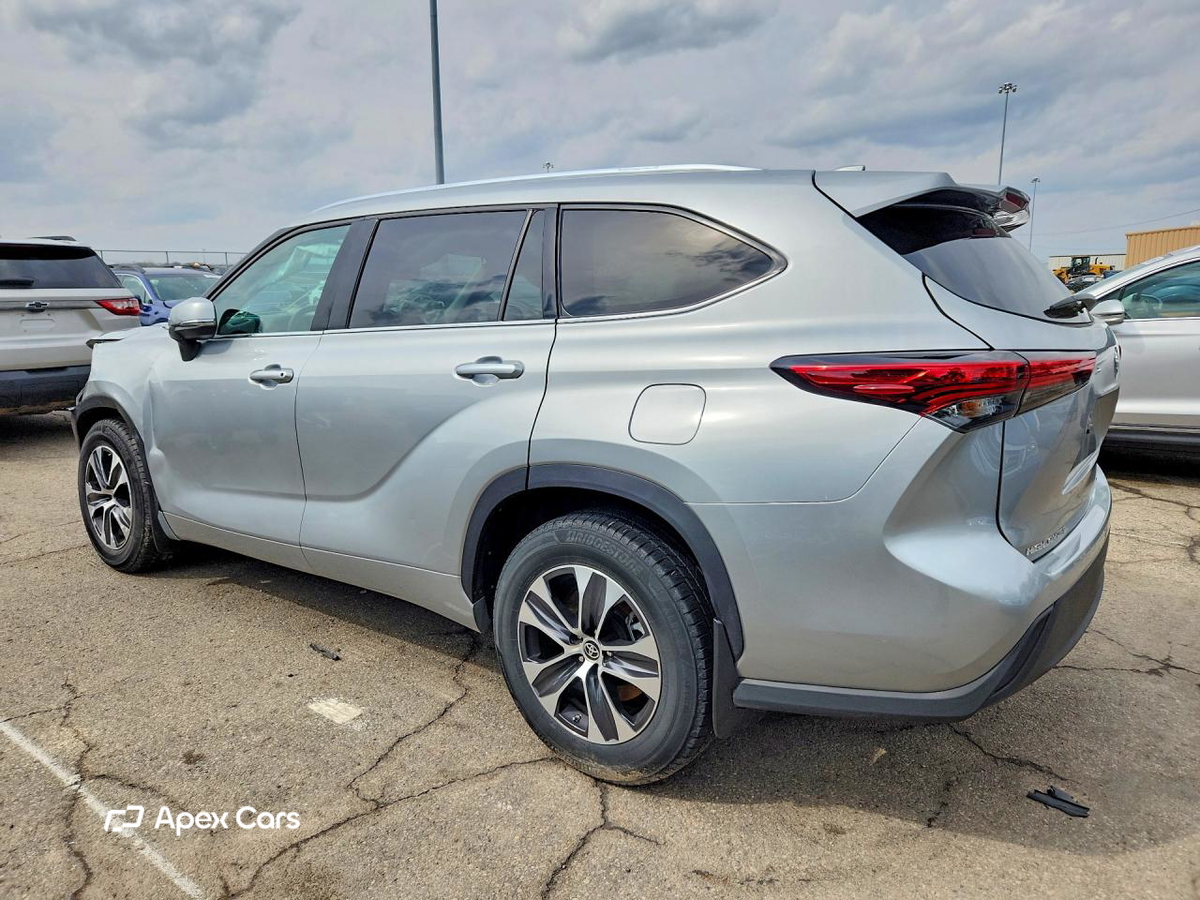 Toyota Highlander 2021