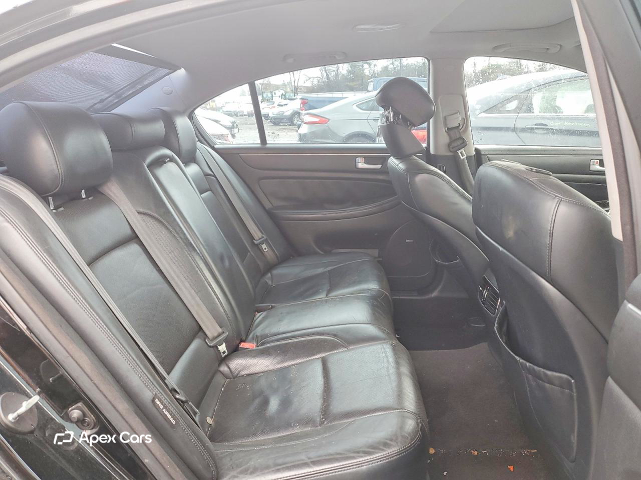 Hyundai Genesis 2013