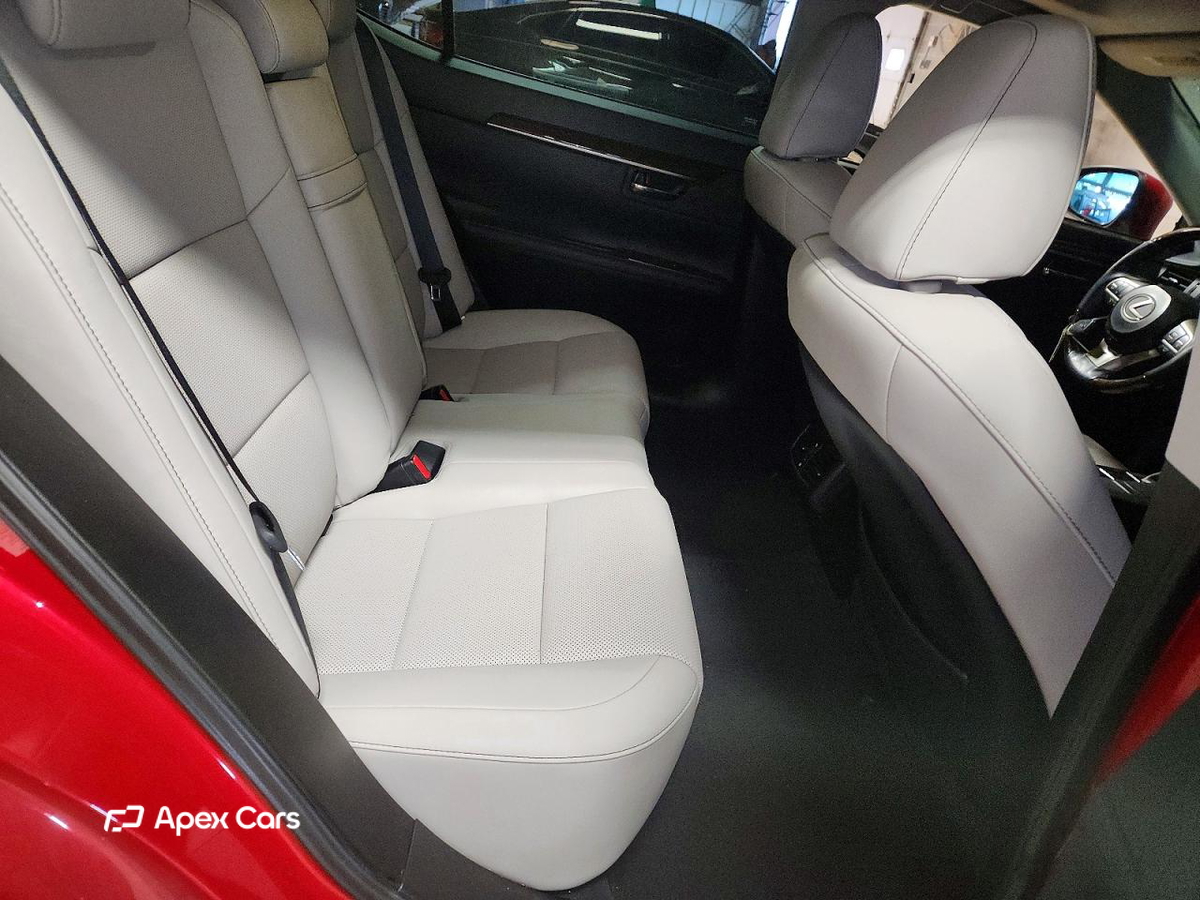 Lexus ES 2017
