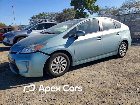 Toyota Prius 2015 - Image 1 of 13