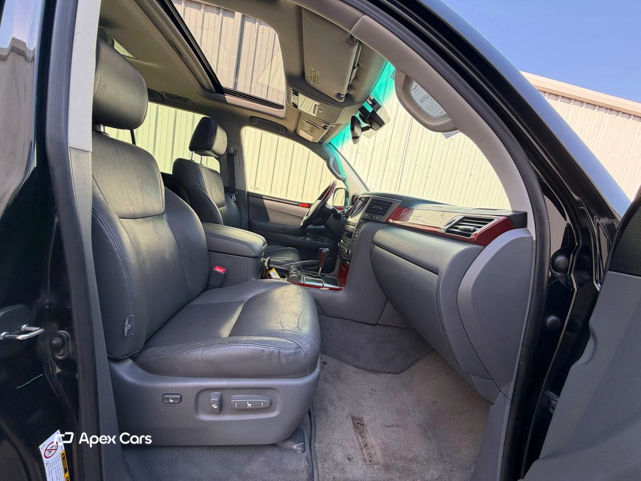 Lexus LX 2008