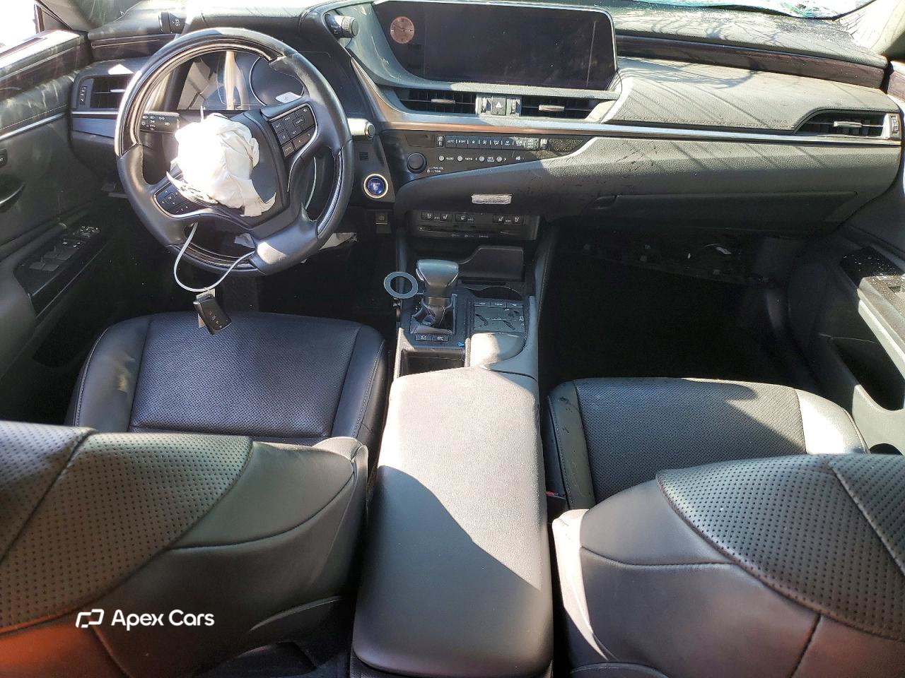 Lexus ES 2020