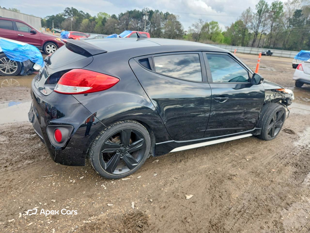 Hyundai Veloster 2013