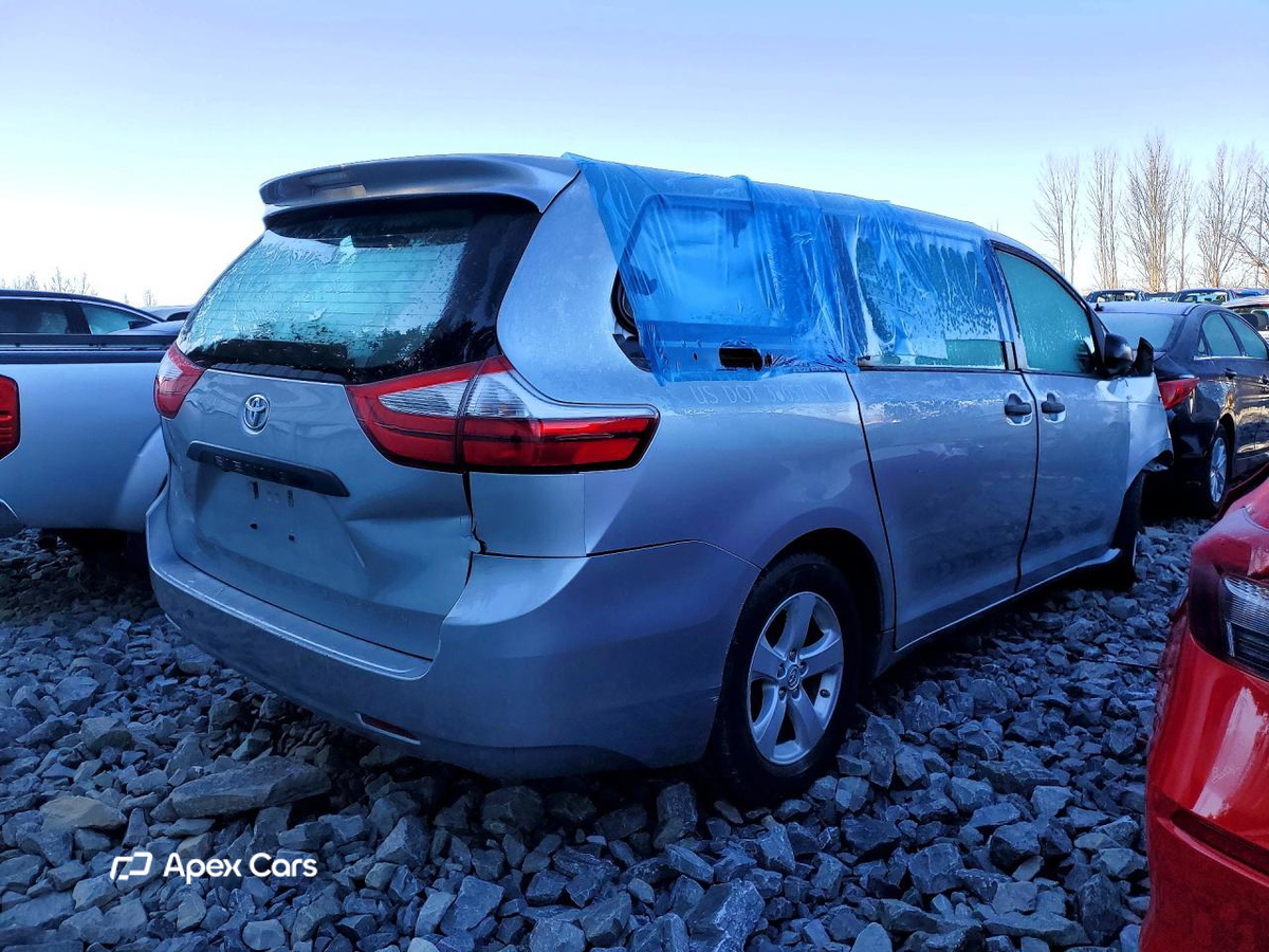 Toyota Sienna 2016
