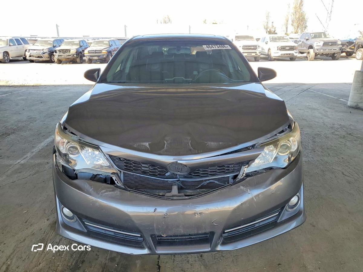 Toyota Camry 2012