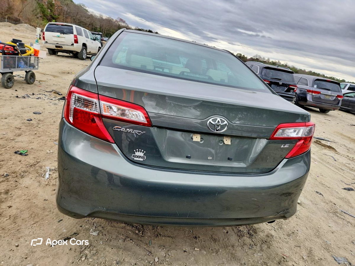 Toyota Camry 2013