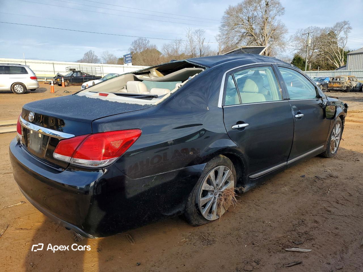 Toyota Avalon 2012
