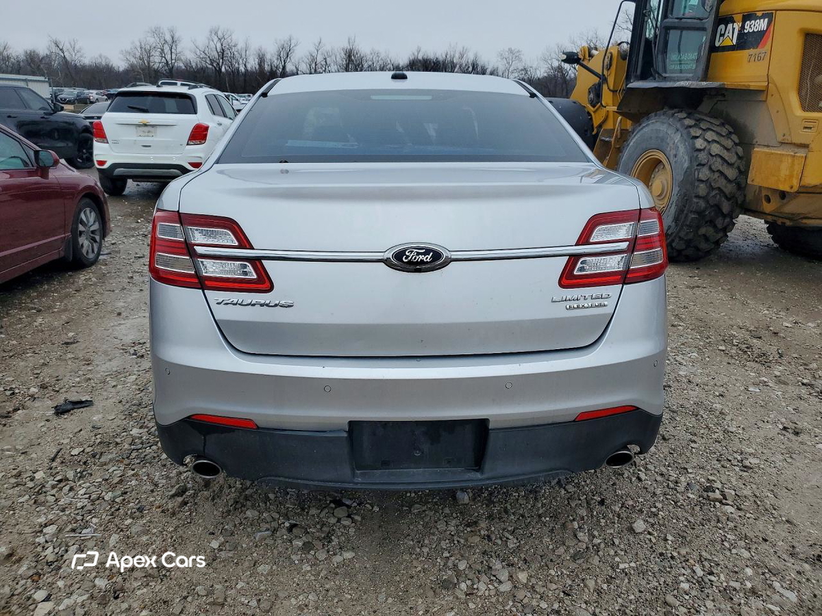 Ford Taurus 2015