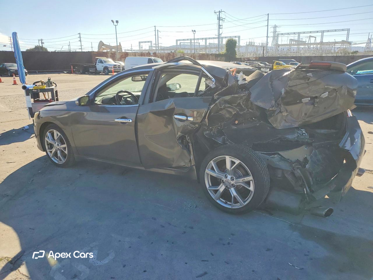 Nissan Maxima 2012