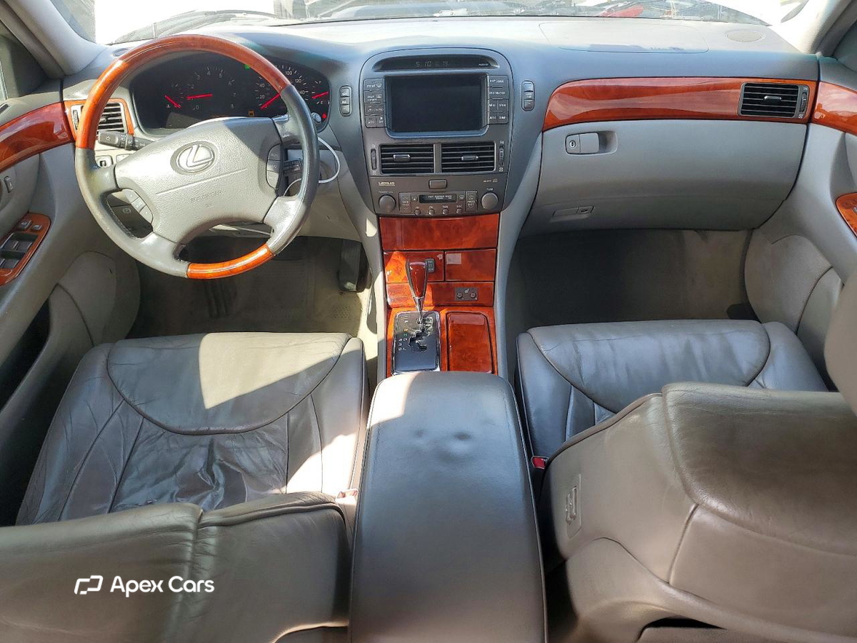 Lexus LS 2001