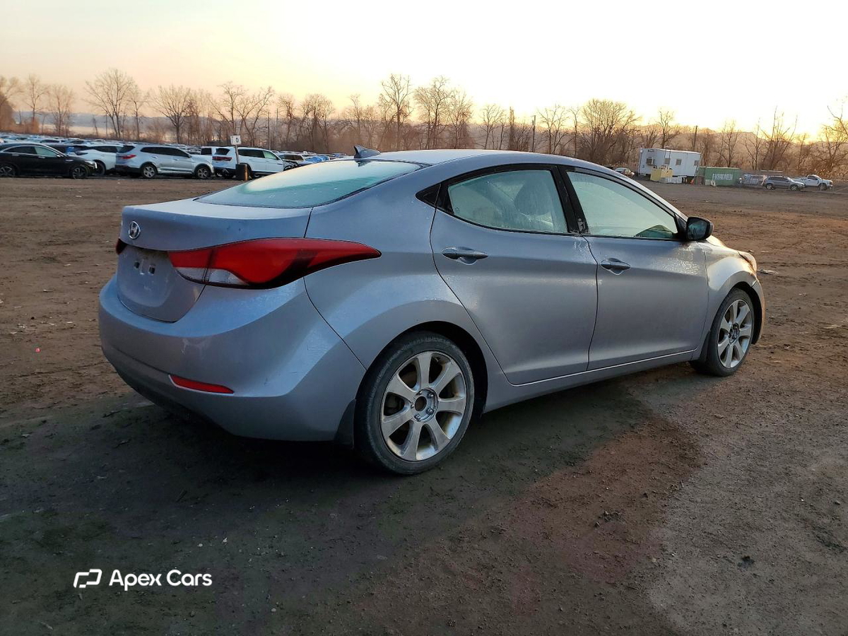 Hyundai Elantra 2016