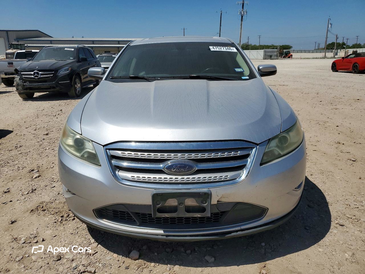 Ford Taurus 2010