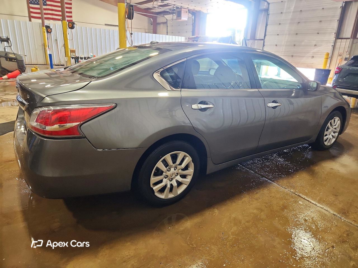 Nissan Altima 2015