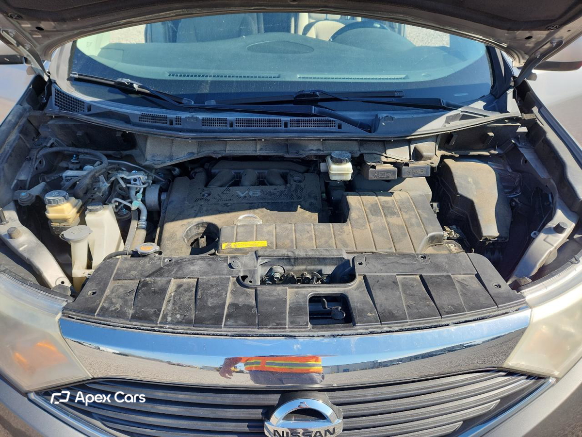Nissan Quest 2013