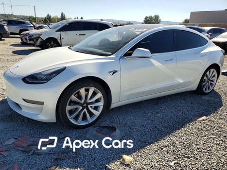 Tesla Model 3 2020 - Image 1 of 13