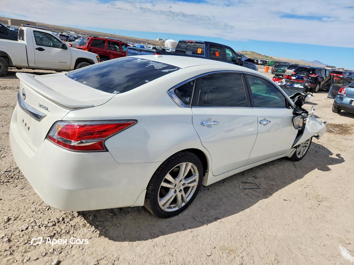Nissan Altima 2015