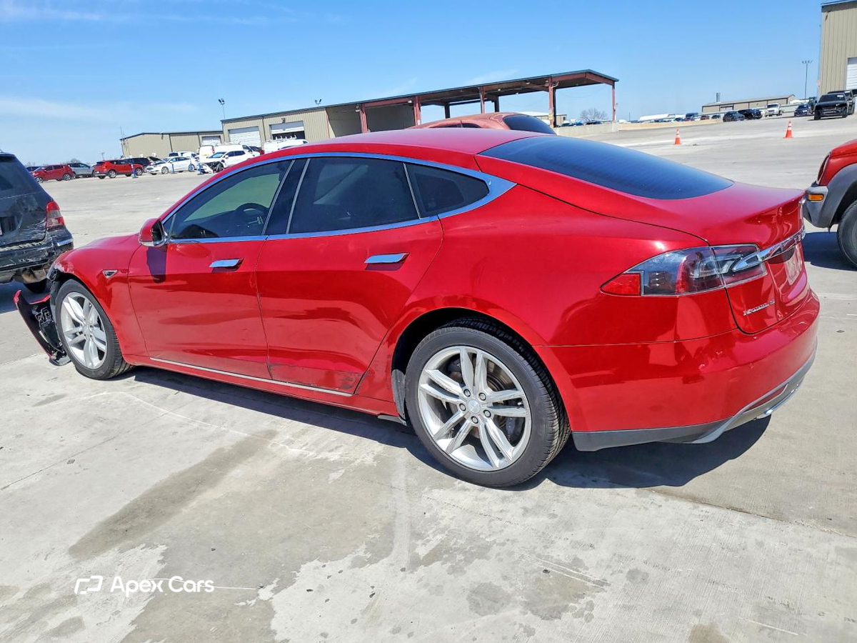 Tesla Model S 2013