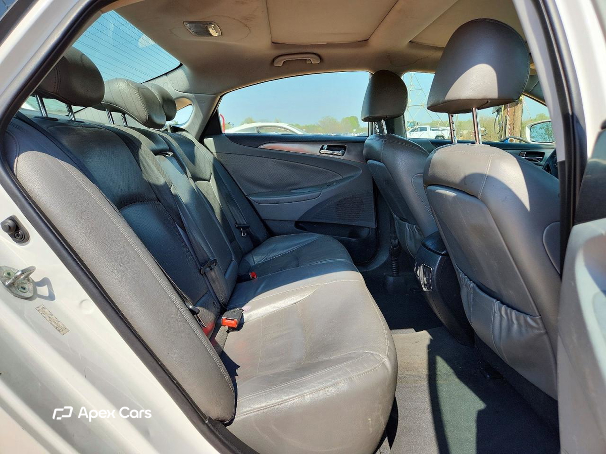 Hyundai Sonata 2013