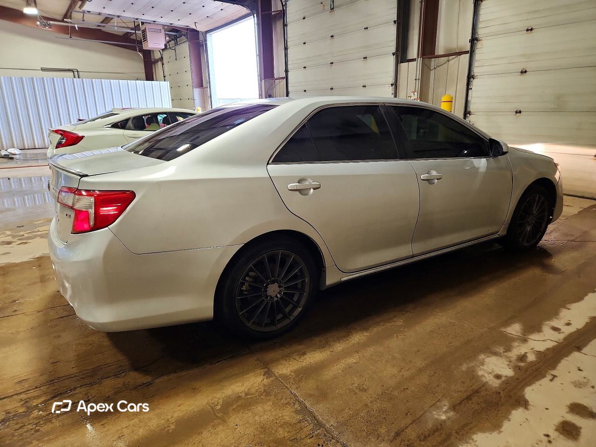 Toyota Camry 2012
