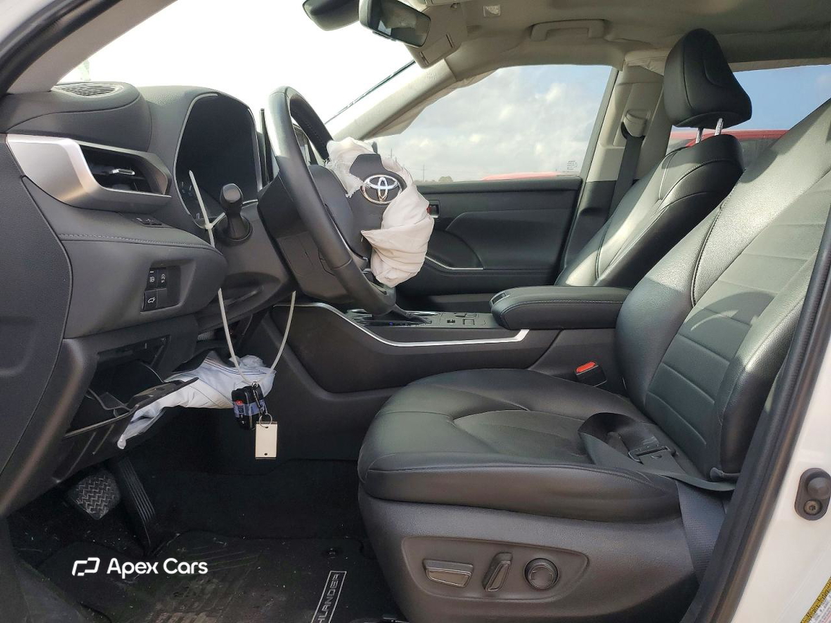 Toyota Highlander 2023