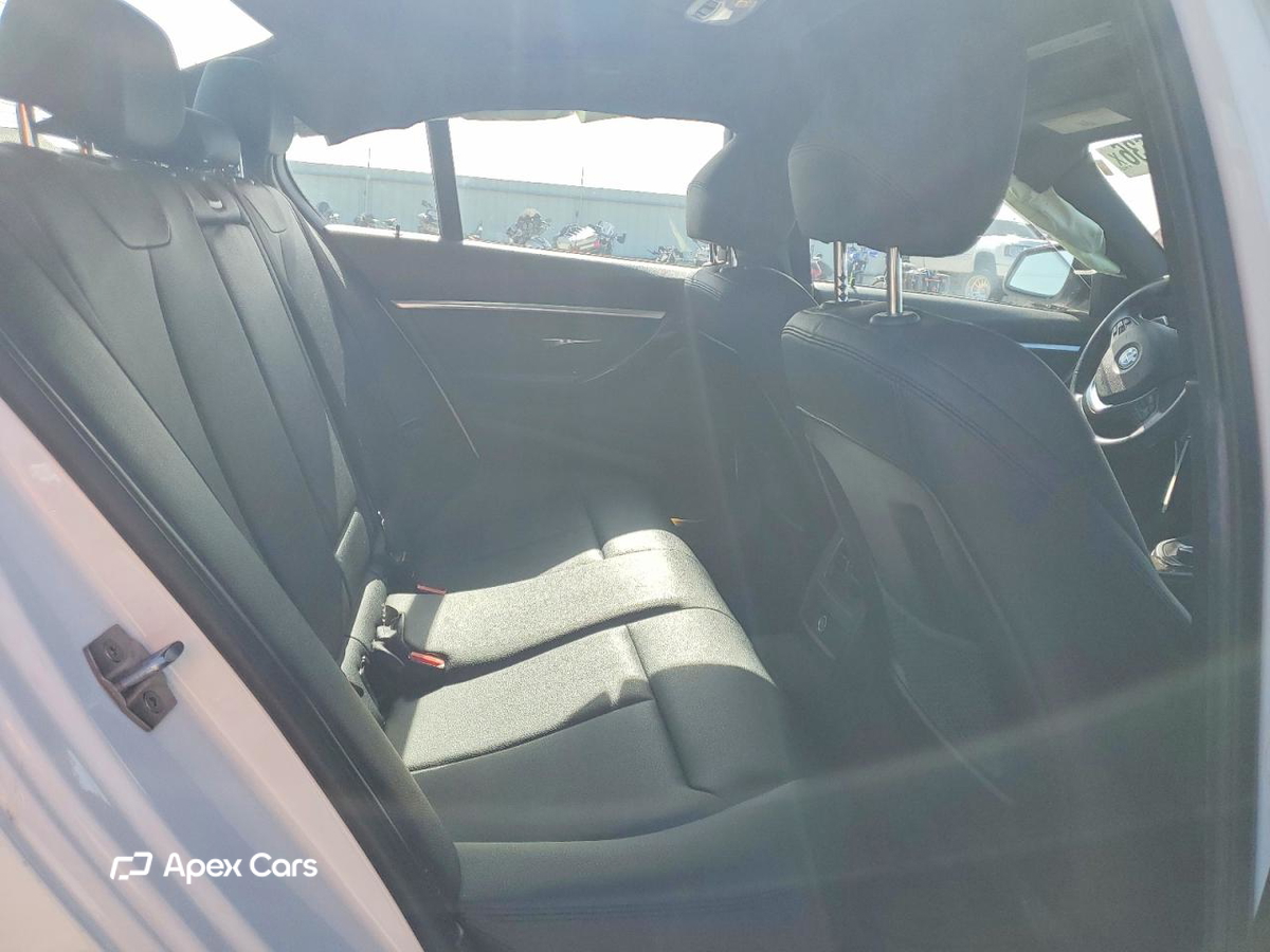 BMW Series 3 2016