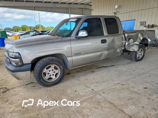 Chevrolet Silverado 2001 - Image 1 of 12
