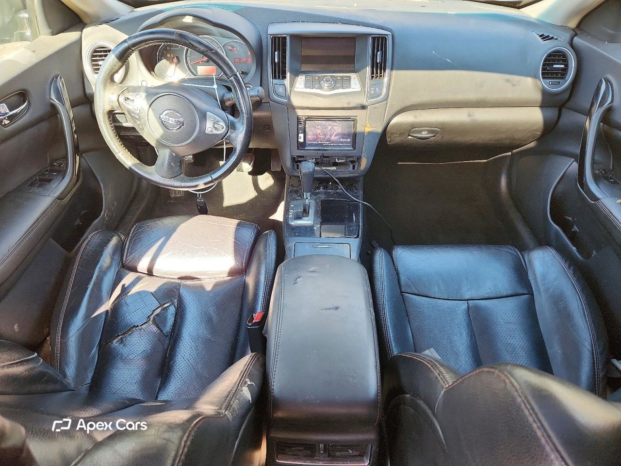 Nissan Maxima 2010