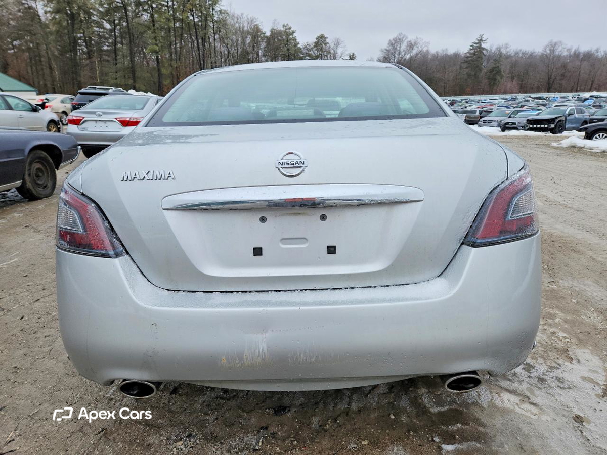 Nissan Maxima 2013
