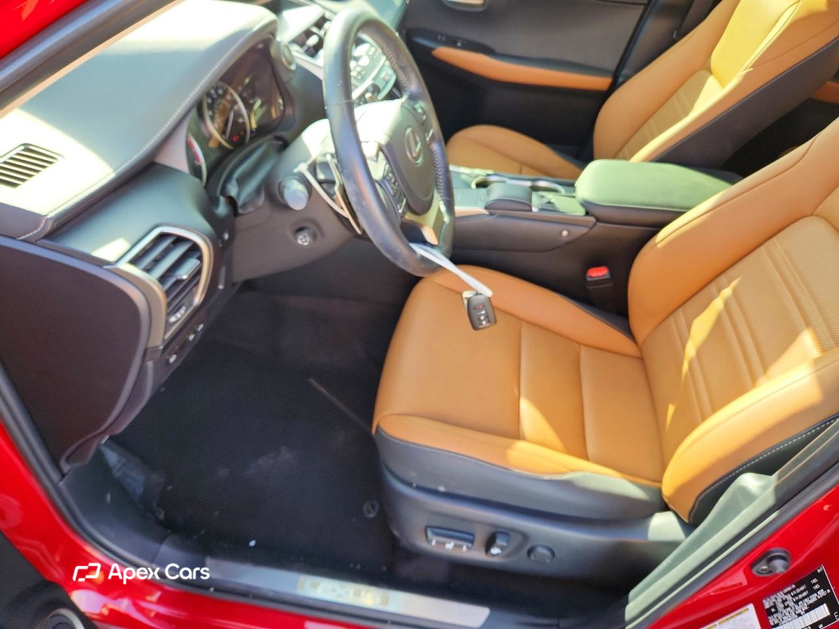 Lexus NX 2021