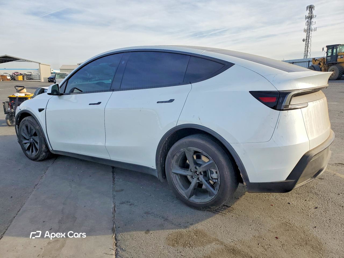 Tesla Model Y 2026