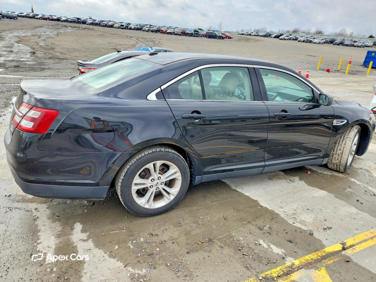 Ford Taurus 2014