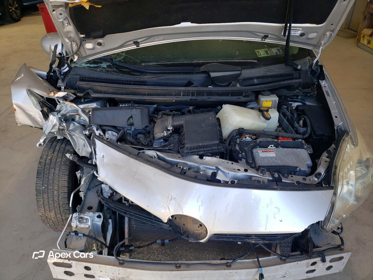 Toyota Prius 2012