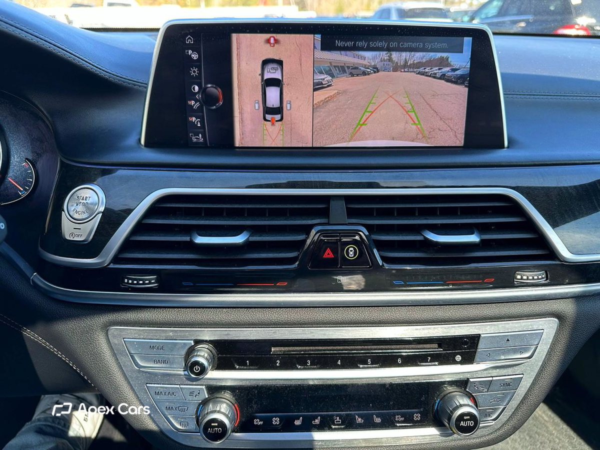BMW Series 7 2016