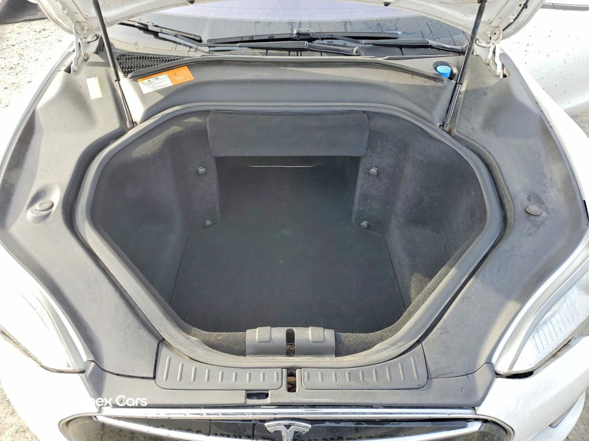 Tesla Model S 2014
