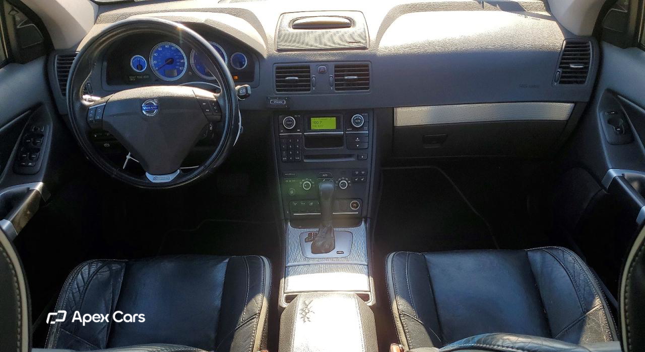 Volvo XC90 2010