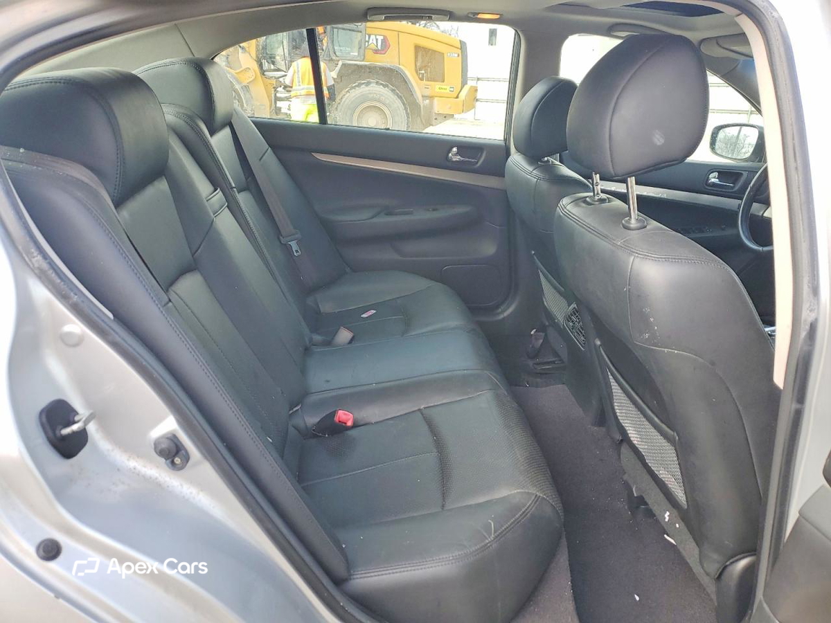 Infiniti G 2013