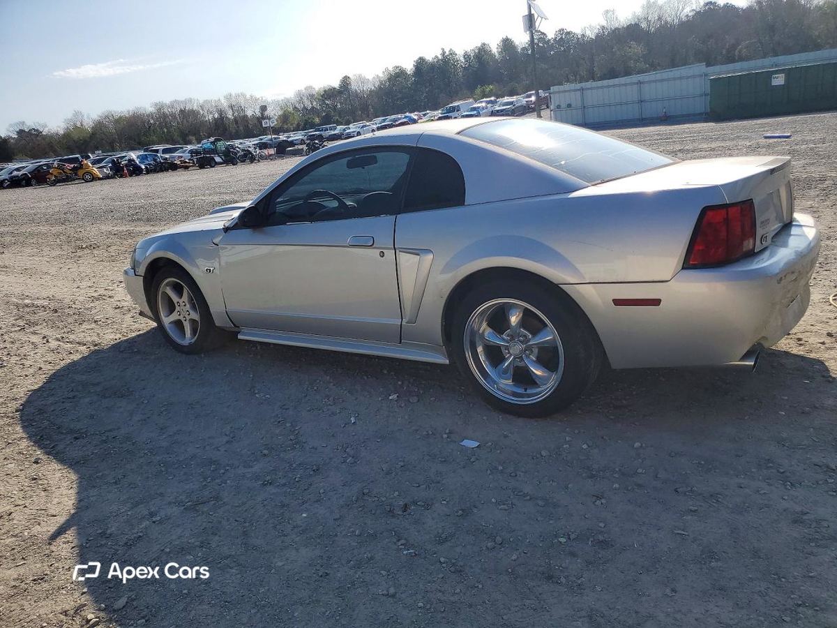 Ford Mustang 2000