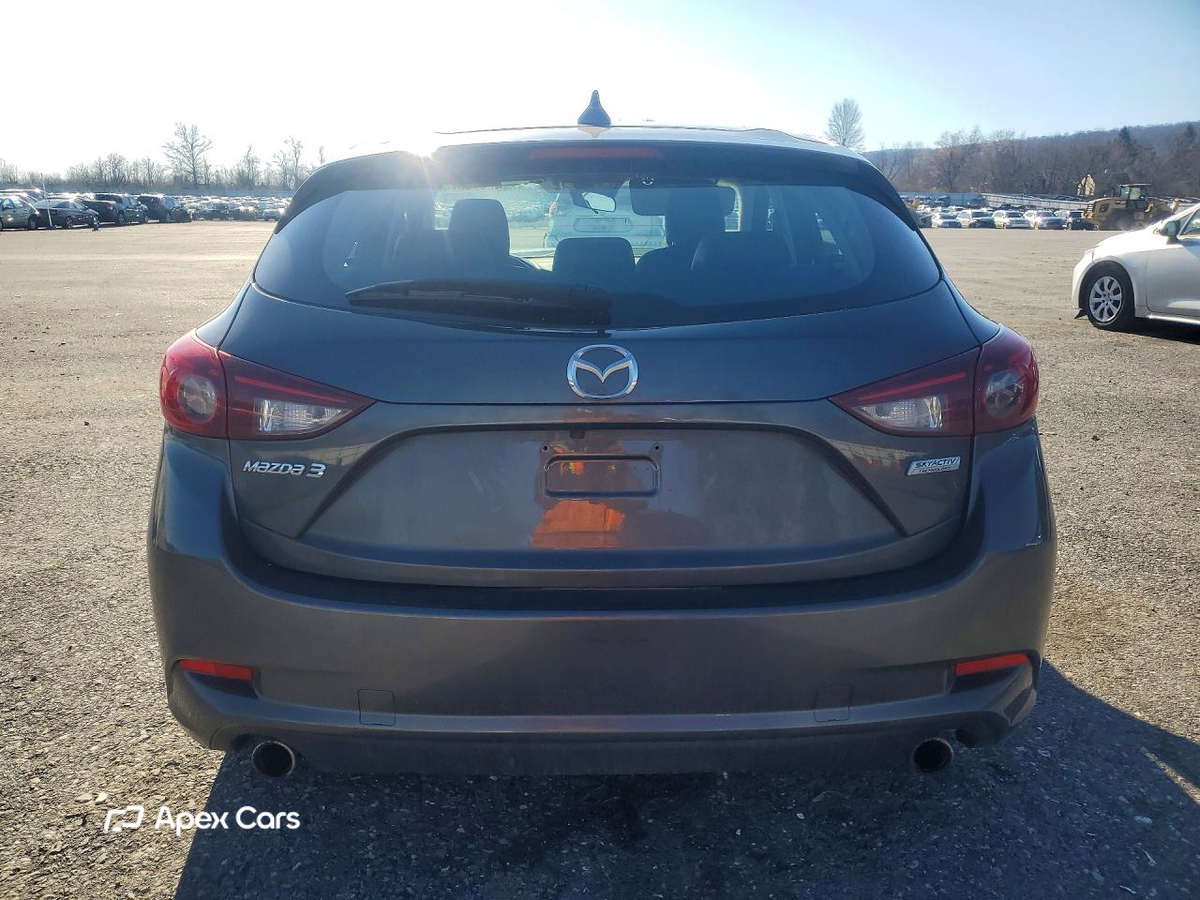 Mazda 3 2018