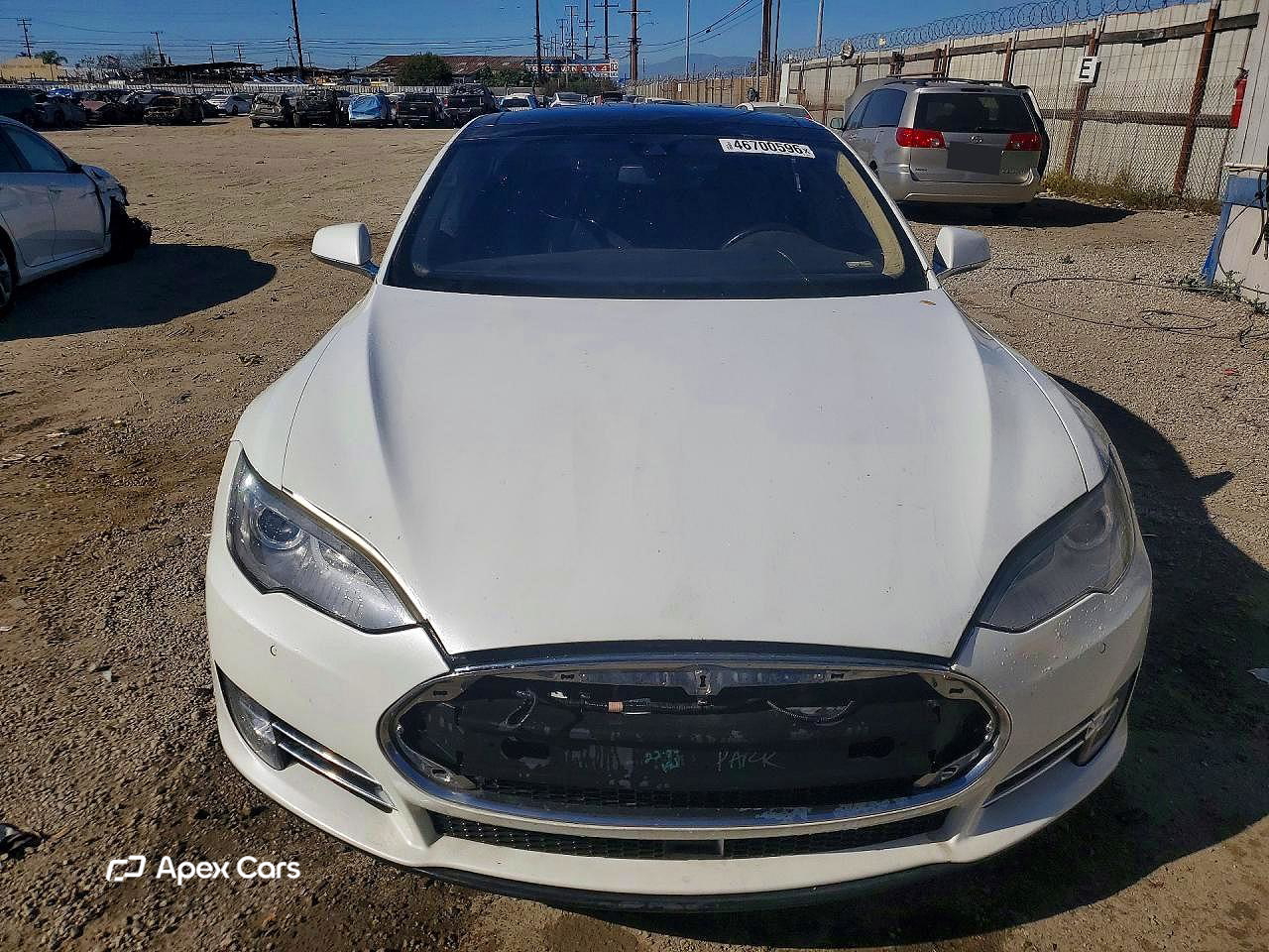 Tesla Model S 2014