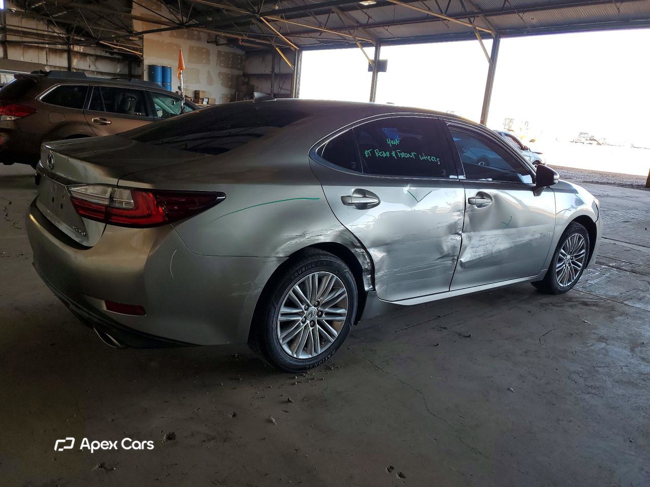 Lexus ES 2016