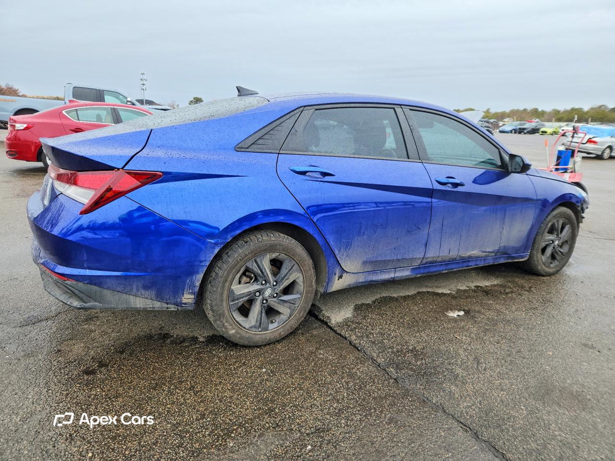 Hyundai Elantra 2021
